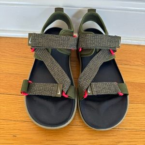 Brand new nike sandals for men size 9 US